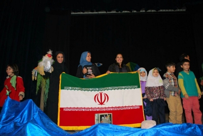 گروه تئاتر سیمرغ برای حضور در پنجمین دوره جشنواره بین المللی کودکان تونس راهی آفریقا شد.